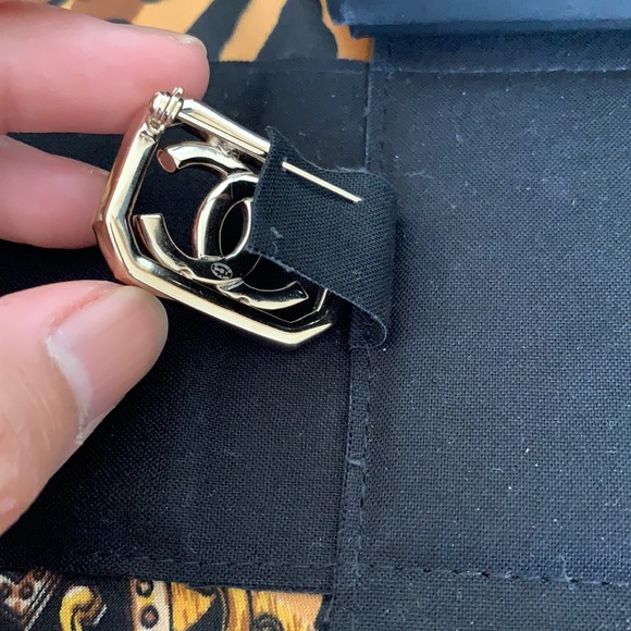 Chanel - Picture 3 of 5